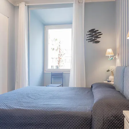 H11 Casa Camilla Centro - * Санремо