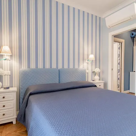 H11 Casa Camilla Centro - Апартаменты *